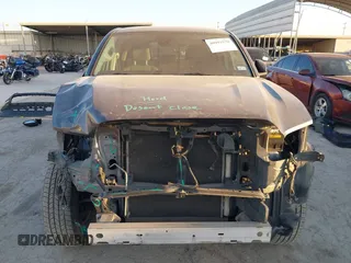 2021 Toyota Tacoma SR z VIN 3TYAX5GN2MT020997, wystawiony jako IAAI lot #40991578 z przebiegiem 81 509 mil mil oraz . Historia ofert i sprzedaży dostępna na DreamBid. Obrazek 12.