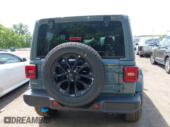 2024 Jeep Wrangler Sahara with VIN 1C4RJXP68RW270112, listed as a IAAI auction lot 42193921 with 23,792 mi miles and . Bid and sale history available at DreamBid. Image 15.