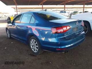 2015 Volkswagen Jetta SE z VIN 3VWD17AJ2FM291120, wystawiony jako IAAI lot #41763085 z przebiegiem 139 272 mil mil oraz . Historia ofert i sprzedaży dostępna na DreamBid. Obrazek 3.