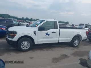 2024 Ford F-150 XL z VIN 1FTMF1KP3RKF57535, wystawiony jako IAAI lot #42477026 z przebiegiem 1 781 mil mil oraz . Historia ofert i sprzedaży dostępna na DreamBid. Obrazek 14.