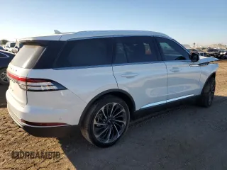 2023 Lincoln Aviator Reserve z VIN 5LM5J7XCXPGL29049, wystawiony jako Copart lot #46456115 z przebiegiem Nie podano mil oraz Szkoda całkowita • Salvage title. Historia ofert i sprzedaży dostępna na DreamBid. Obrazek 3.