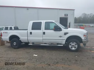 2010 Ford Super Duty F-250 SRW XL with VIN 1FTSW2BY2AEA60565, listed as a IAAI auction lot 41714262 with 177,014 mi miles. Bid and sale history available at carsss.com. Image 13.
