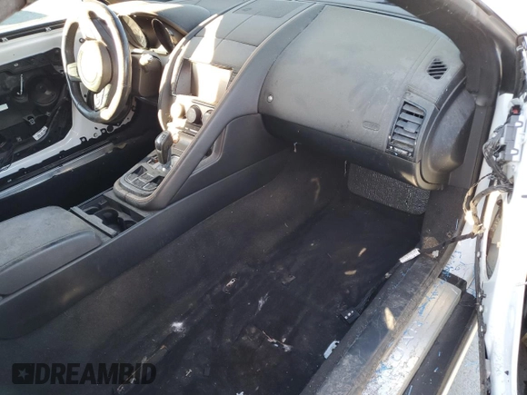 2014 Jaguar F-Type V6 with VIN SAJWA6E70E8K08728, listed as a Copart auction lot 80896044 with Not Provided miles and Salvage Title. Bid and sale history available at DreamBid. Image 8.