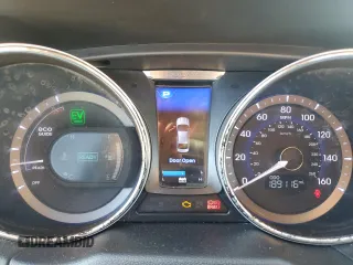 2012 Hyundai Sonata Hybrid with VIN KMHEC4A48CA044280, listed as a Copart auction lot 63344125 with 189,116 mi miles and Clean title. Bid and sale history available at DreamBid. Image 9.