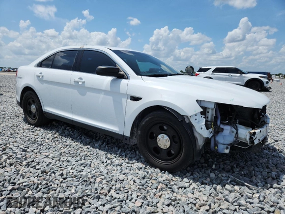 2016 Ford Police Interceptor with VIN 1FAHP2MK9GG102443, listed as a Copart auction lot 57930145 with 125,369 mi miles and Non repairable. Bid and sale history available at DreamBid. Image 4.