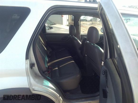 2002 Ford Escape XLT Choice с VIN 1FMYU03142KA50740, выставлен на аукционе IAAI как лот 42468039 с пробегом 206 856 миль миль и . История ставок и продаж доступна на DreamBid. Изображение 8.