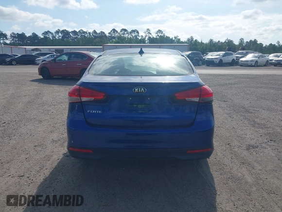 2018 Kia Forte LX with VIN 3KPFK4A71JE226693, listed as a IAAI auction lot 42094700 with 140,906 mi miles. Bid and sale history available at carsss.com. Image 16.