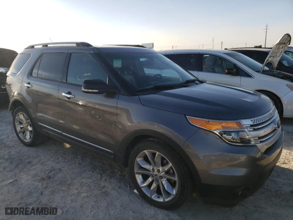 2013 Ford Explorer XLT with VIN 1FM5K7D8XDGC60195, listed as a Copart auction lot 89312245 with 145,621 mi miles and Salvage Title. Bid and sale history available at carsss.com. Image 4.