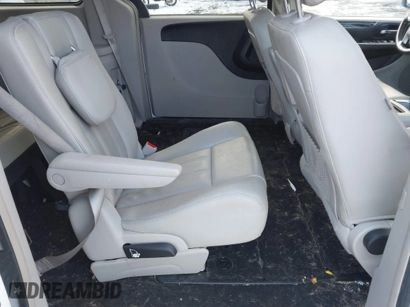 2015 Chrysler Town & Country LX with VIN 2C4RC1AG0FR676463, listed as a IAAI auction lot 41269495 with 83,020 mi miles and . Bid and sale history available at carsss.com. Image 8.