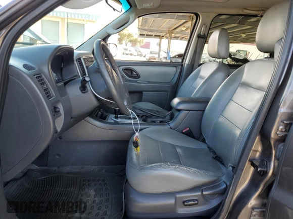 2006 Ford Escape XLT с VIN 1FMYU93146KC65657, выставлен на аукционе Copart как лот 52953835 с пробегом 164 012 миль миль и Списание • Salvage title. История ставок и продаж доступна на DreamBid. Изображение 7.