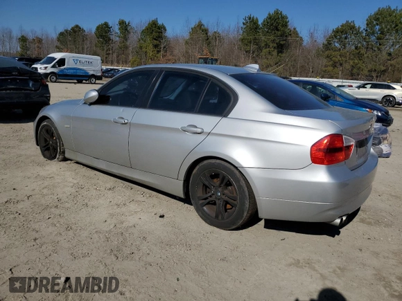 2008 BMW 3 Series 328xi with VIN WBAVC73578KX90648, listed as a Copart auction lot 43928165 with 170,673 mi miles and Clean Title. Bid and sale history available at carsss.com. Image 2.