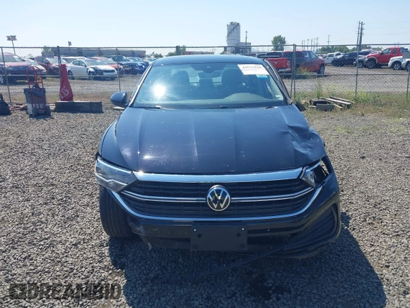 2024 Volkswagen Jetta S с VIN 3VW5M7BU9RM094258, выставлен на аукционе IAAI как лот 42575410 с пробегом 15 639 миль миль и . История ставок и продаж доступна на DreamBid. Изображение 12.