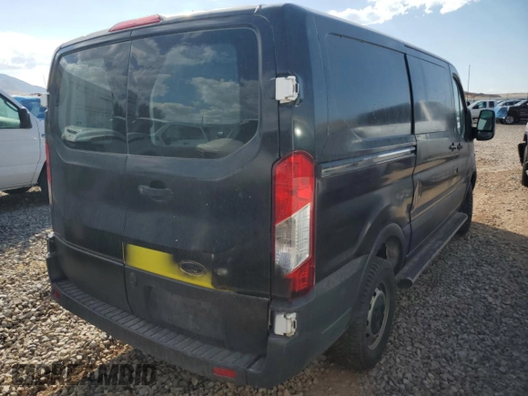 2019 Ford Transit z VIN 1FTYR1YM5KKA86628, wystawiony jako Copart lot #56229305 z przebiegiem Nie podano mil oraz Czysty tytuł • Clean title. Historia ofert i sprzedaży dostępna na DreamBid. Obrazek 3.