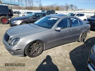 2004 Mercedes-Benz E 500 z VIN WDBUF70J74A417860, wystawiony jako Copart lot #42503245 z przebiegiem Nie podano mil oraz Szkoda całkowita • Salvage title. Historia ofert i sprzedaży dostępna na DreamBid. Obrazek 1.