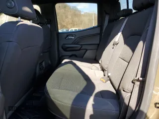 2024 GMC Canyon 4WD Elevation with VIN 1GTP6BEK9R1186552, listed as a Copart auction lot 47214415 with 15,883 mi miles and Salvage Title. Bid and sale history available at carsss.com. Image 10.