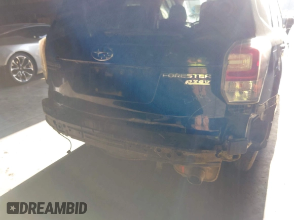 2017 Subaru Forester Touring z VIN JF2SJAWC8HH470269, wystawiony jako IAAI lot #41950347 z przebiegiem 135 189 mil mil oraz . Historia ofert i sprzedaży dostępna na DreamBid. Obrazek 19.