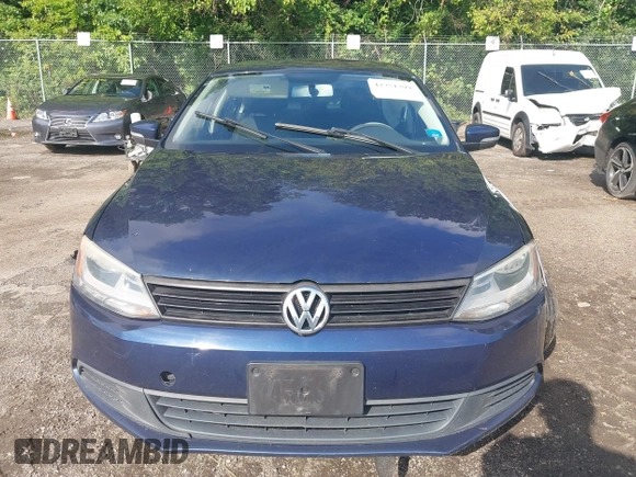 2012 Volkswagen Jetta SE with VIN 3VWDP7AJ0CM086860, listed as a IAAI auction lot 42751399 with 177,890 mi miles and . Bid and sale history available at DreamBid. Image 12.