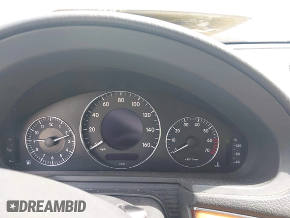 2003 Mercedes-Benz E 500 z VIN WDBUF70J73A332919, wystawiony jako IAAI lot #42477689 z przebiegiem Nie podano mil oraz . Historia ofert i sprzedaży dostępna na DreamBid. Obrazek 7.