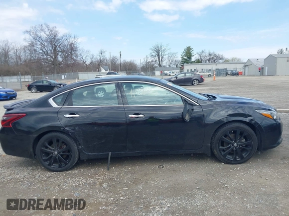 2017 Nissan Altima S z VIN 1N4AL3AP5HC258846, wystawiony jako IAAI lot #41902833 z przebiegiem 114 410 mil mil oraz . Historia ofert i sprzedaży dostępna na DreamBid. Obrazek 13.