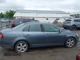 2009 Volkswagen Jetta SE with VIN 3VWRM71K19M049963, listed as a IAAI auction lot 42279906 with 157,290 mi miles and . Bid and sale history available at DreamBid. Image 13.