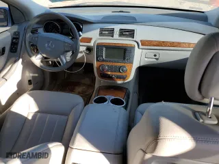 2008 Mercedes-Benz R-Class 3.5L with VIN 4JGCB65E28A073693, listed as a Copart auction lot 76323084 with 188,277 mi miles and Salvage Title. Bid and sale history available at carsss.com. Image 8.