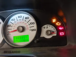 2007 Ford Escape Limited с VIN 1FMCU94197KA36921, выставлен на аукционе IAAI как лот 40426720 с пробегом 177 909 миль миль и . История ставок и продаж доступна на DreamBid. Изображение 7.