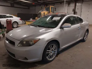2006 Scion tC with VIN JTKDE177660137327, listed as a IAAI auction lot 41460095 with 179,445 mi miles. Bid and sale history available at carsss.com. Image 17.