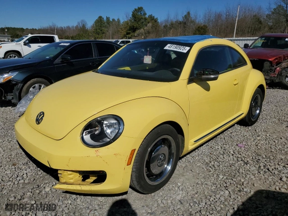 2013 Volkswagen Beetle Coupe 2.5L with VIN 3VWJX7AT9DM645344, listed as a Copart auction lot 48190925 with 155,112 mi miles and Salvage Title. Bid and sale history available at carsss.com. Image 1.