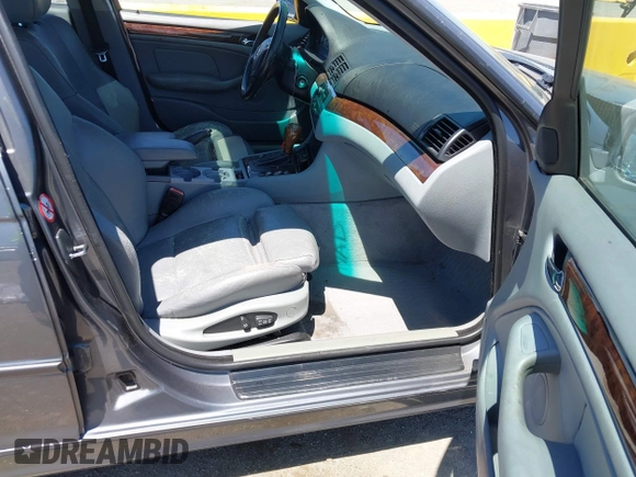 2000 BMW 3 Series 323i with VIN WBAAM3346YCA89155, listed as a IAAI auction lot 42534172 with 194,656 mi miles and . Bid and sale history available at DreamBid. Image 5.