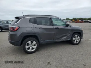2019 Jeep Compass Latitude z VIN 3C4NJDBB8KT850859, wystawiony jako Copart lot #62680455 z przebiegiem 34 626 mil mil oraz Szkoda całkowita • Salvage title. Historia ofert i sprzedaży dostępna na DreamBid. Obrazek 3.