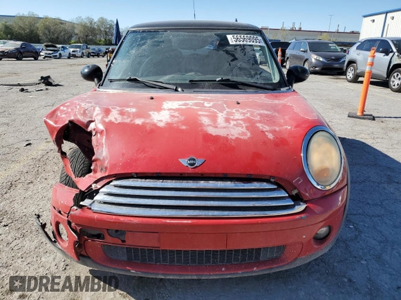 2010 MINI Hardtop с VIN WMWMF3C59ATZ64473, выставлен на аукционе Copart как лот 56569095 с пробегом 104 146 миль миль и Списание • Salvage title. История ставок и продаж доступна на DreamBid. Изображение 5.