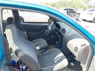 1997 Geo Metro LSi z VIN 2C1MR2299V6736395, wystawiony jako IAAI lot #41987306 z przebiegiem 356 060 mil mil oraz . Historia ofert i sprzedaży dostępna na DreamBid. Obrazek 5.