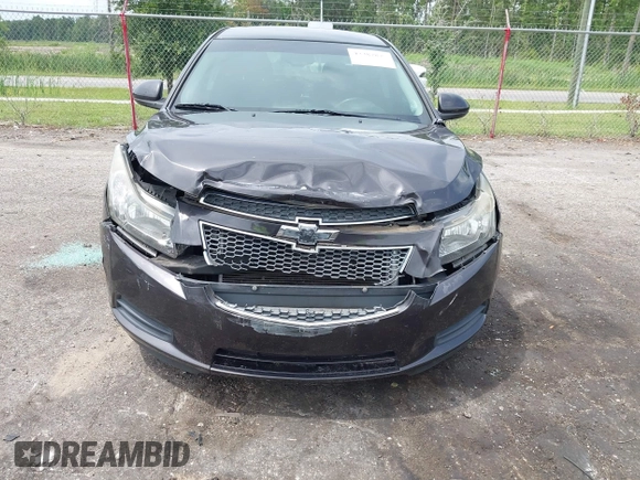 2014 Chevrolet Cruze 1LT z VIN 1G1PC5SBXE7178264, wystawiony jako IAAI lot #42387875 z przebiegiem 125 437 mil mil oraz . Historia ofert i sprzedaży dostępna na DreamBid. Obrazek 6.