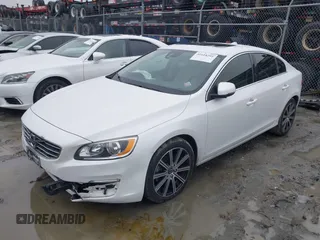 2017 Volvo S60 Inscription with VIN LYV402HKXHB148240, listed as a IAAI auction lot 41618292 with 77,870 mi miles. Bid and sale history available at carsss.com. Image 17.