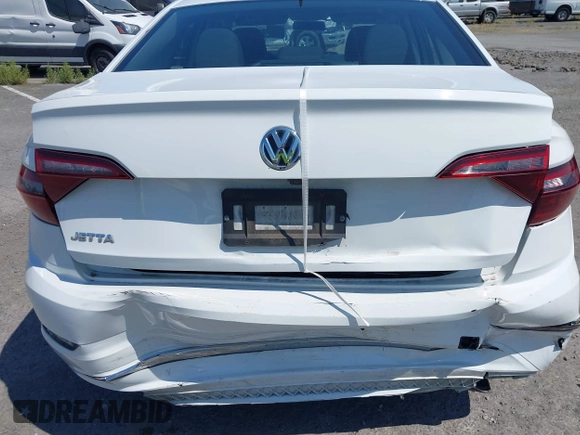 2020 Volkswagen Jetta S with VIN 3VWC57BU0LM087307, listed as a IAAI auction lot 42647995 with 58,628 mi miles and . Bid and sale history available at DreamBid. Image 21.