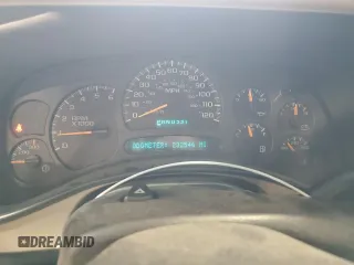2003 Chevrolet Silverado 1500HD LS z VIN 1GCGK13U23F120767, wystawiony jako Copart lot #69051124 z przebiegiem 232 546 mil mil oraz Czysty tytuł • Clean title. Historia ofert i sprzedaży dostępna na DreamBid. Obrazek 9.
