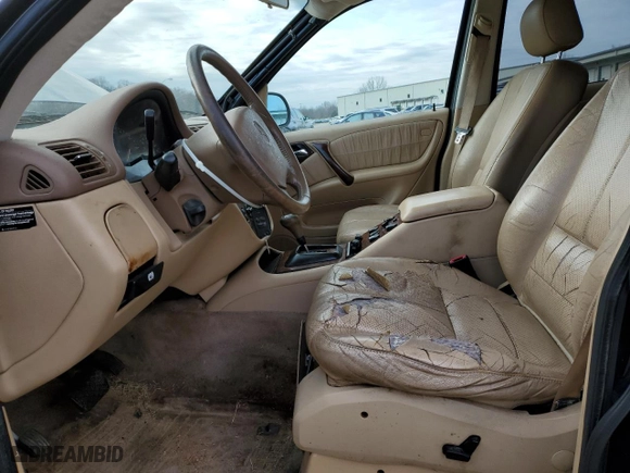 2001 Mercedes-Benz M-Class with VIN 4JGAB54E61A276417, listed as a Copart auction lot 82878094 with 205,577 mi miles and Salvage Title. Bid and sale history available at carsss.com. Image 7.