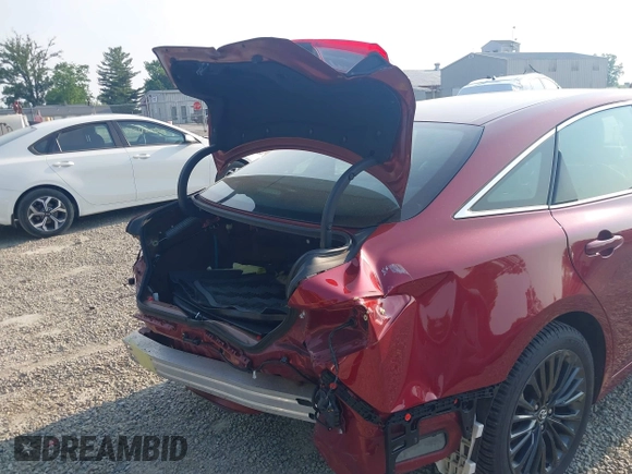 2019 Toyota Avalon Limited Hybrid z VIN 4T1B21FB9KU008154, wystawiony jako IAAI lot #42423108 z przebiegiem 113 376 mil mil oraz . Historia ofert i sprzedaży dostępna na DreamBid. Obrazek 18.
