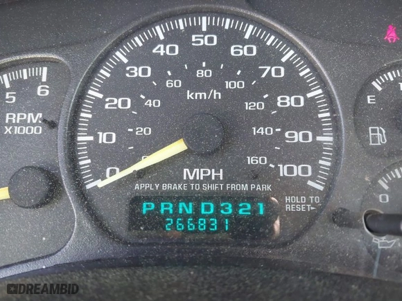 2000 Chevrolet Silverado 1500 LS with VIN 2GCEC19T6Y1278353, listed as a IAAI auction lot 41874380 with 266,831 mi miles. Bid and sale history available at carsss.com. Image 15.