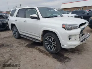 2020 Toyota 4Runner SR5 with VIN JTEBU5JR2L5822163, listed as a IAAI auction lot 41352311 with 100,418 mi miles. Bid and sale history available at carsss.com. Image 1.