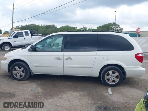 2006 Dodge Grand Caravan SXT z VIN 2D4GP44L56R908659, wystawiony jako IAAI lot #42382993 z przebiegiem 141 088 mil mil oraz . Historia ofert i sprzedaży dostępna na DreamBid. Obrazek 14.
