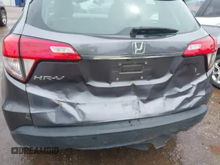 2021 Honda HR-V LX with VIN 3CZRU5H30MM725487, listed as a IAAI auction lot 42164655 with 110,080 mi miles. Bid and sale history available at carsss.com. Image 6.
