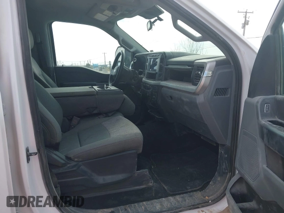 2024 Ford Super Duty F-250 SRW XL with VIN 1FT7W2BTXRED58464, listed as a IAAI auction lot 42070216 with 80,921 mi miles. Bid and sale history available at carsss.com. Image 5.
