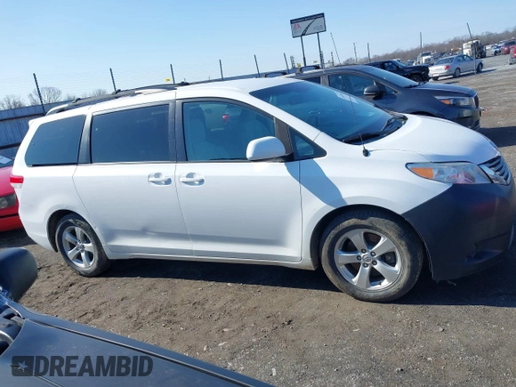 2013 Toyota Sienna LE AAS with VIN 5TDKK3DC2DS354582, listed as a IAAI auction lot 41360766 with 169,978 mi miles. Bid and sale history available at carsss.com. Image 13.