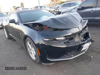 2020 Chevrolet Camaro 1LT с VIN 1G1FB1RX8L0130552, выставлен на аукционе IAAI как лот 42608582 с пробегом 53 361 миль миль и . История ставок и продаж доступна на DreamBid. Изображение 1.