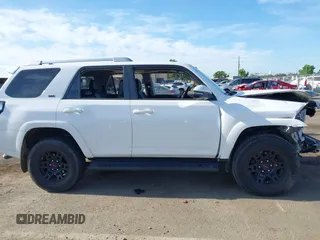 2017 Toyota 4Runner SR5 with VIN JTEBU5JR7H5443635, listed as a IAAI auction lot 42328314 with 86,977 mi miles and . Bid and sale history available at DreamBid. Image 13.