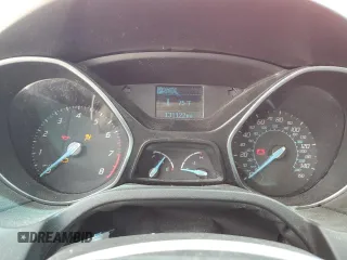 2012 Ford Focus SE with VIN 1FAHP3F27CL114126, listed as a Copart auction lot 57990805 with 131,122 mi miles and Clean title. Bid and sale history available at DreamBid. Image 9.