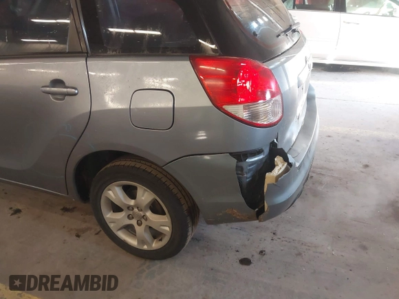 2004 Toyota Matrix Std with VIN 2T1LR32EX4C285993, listed as a IAAI auction lot 41401580 with 216,603 mi miles. Bid and sale history available at carsss.com. Image 16.