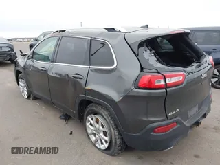 2015 Jeep Cherokee Latitude with VIN 1C4PJMCS2FW755219, listed as a IAAI auction lot 41830715 with 113,097 mi miles. Bid and sale history available at carsss.com. Image 3.