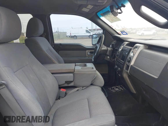 2011 Ford F-150 XLT with VIN 1FTFW1ET4BFB81296, listed as a IAAI auction lot 41935528 with 386,703 mi miles. Bid and sale history available at carsss.com. Image 5.